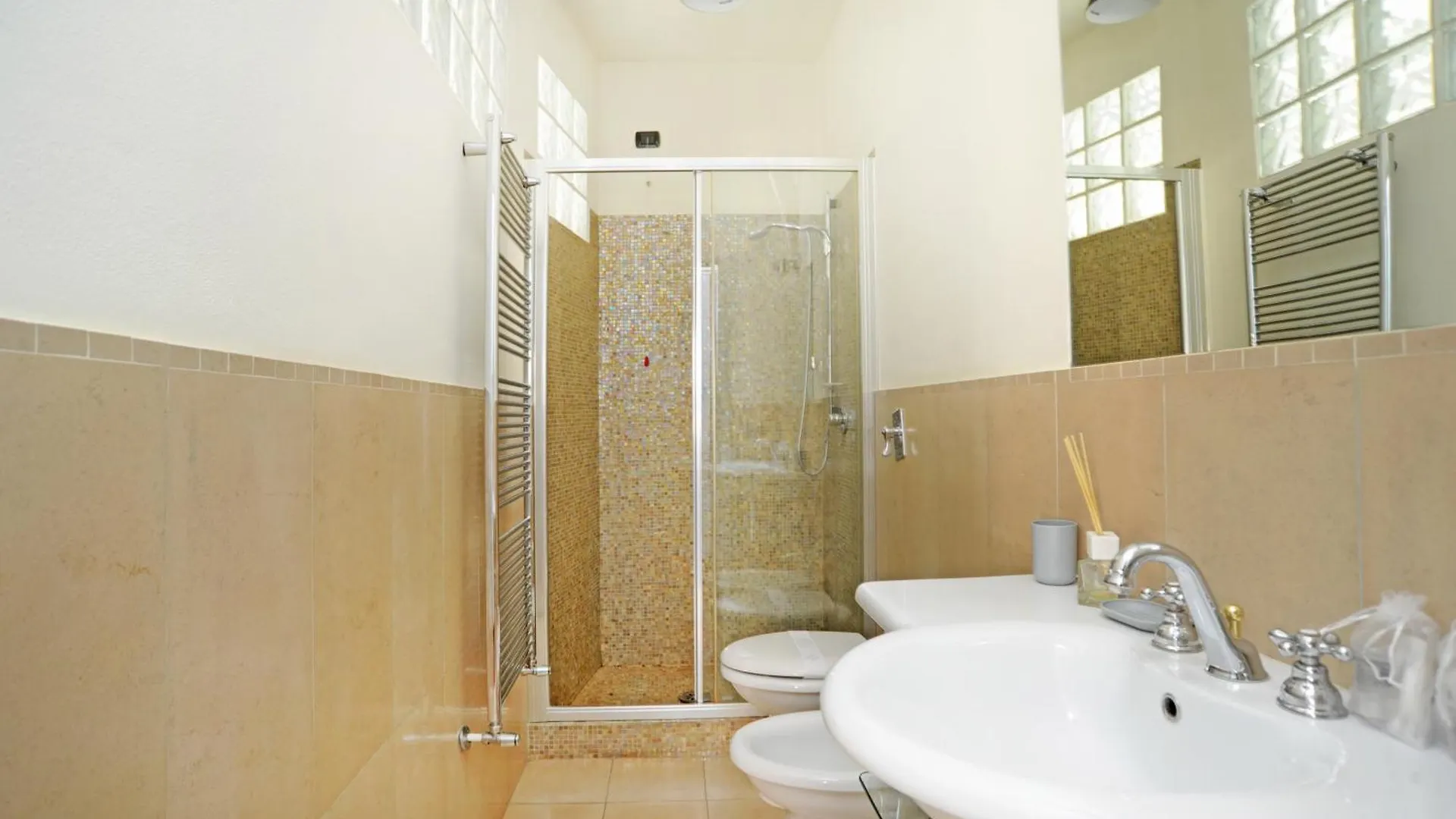 Lecco Apartment Milan